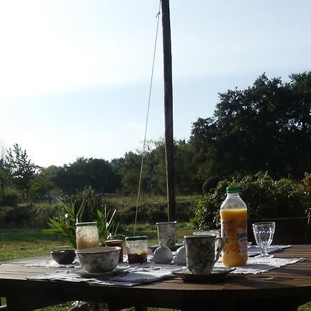 La Petite Lande Bed and Breakfast Ménil Εξωτερικό φωτογραφία