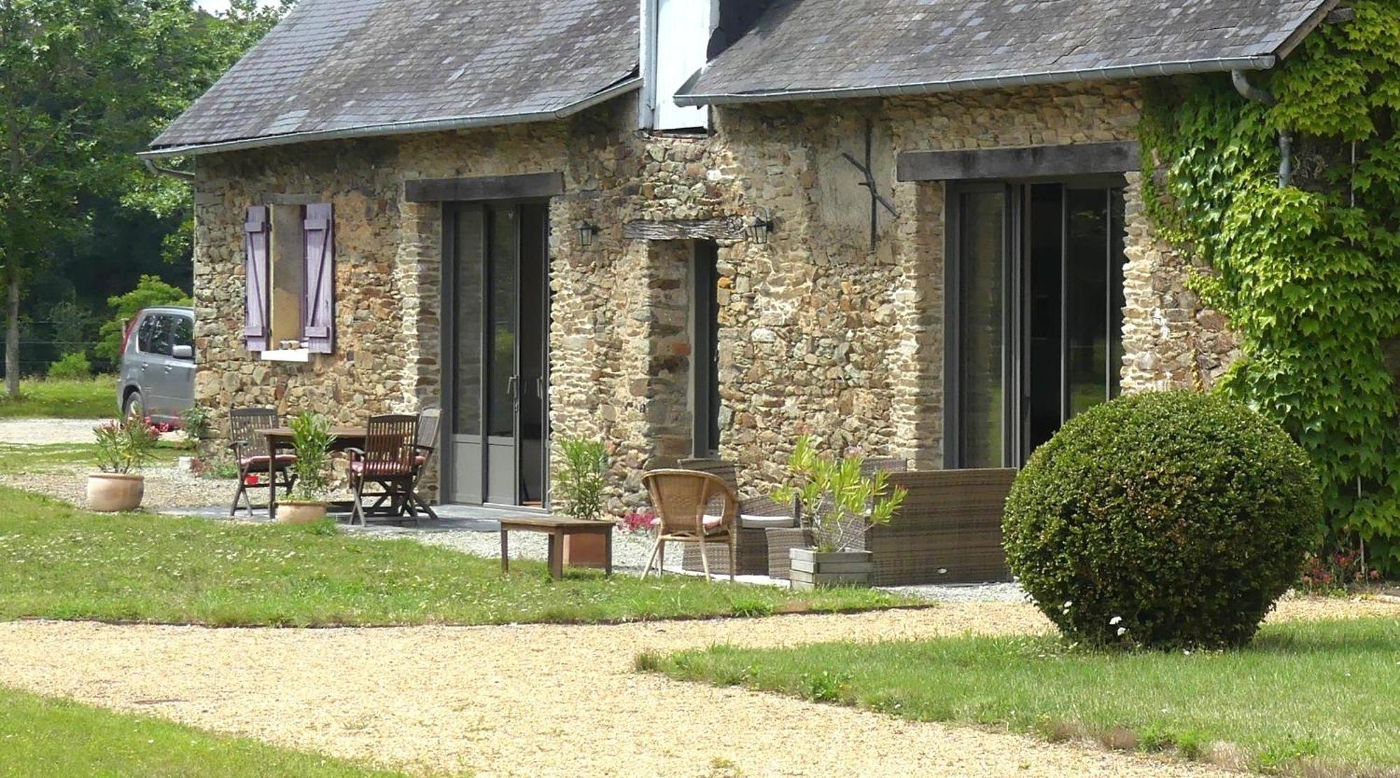 La Petite Lande Bed and Breakfast Ménil Εξωτερικό φωτογραφία