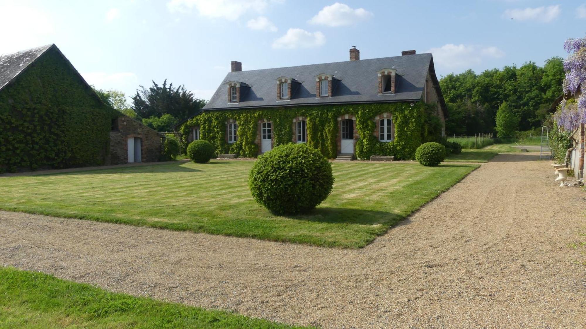 La Petite Lande Bed and Breakfast Ménil Εξωτερικό φωτογραφία